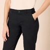 Amazon Essentials Women’s Curvy Straight-Leg Mid-Rise Stretch Twill Chino Pants(Black)