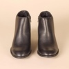 Amazon Essentials Women’s Low Heel Ankle Boots with Side Zipper, Stacked Block Heel(Black Faux Leather)