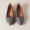 Amazon Essentials Women’s Pointed-Toe Ballet Flats(Charcoal)