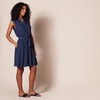 Amazon Essentials Women’s Sleeveless Summer Shirtdress, Relaxed-Fit Woven Lightweight Dress, Knee Length(Navy)
