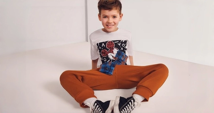 ESSENTIALS casual clothes and BasicTShirts