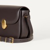 Amazon Essentials Women’s Crossbody Flap Bag with Adjustable Strap and Internal Pocket(Chestnut Brown)