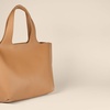 Amazon Essentials Women’s Oversized Tote Bag, Tan(Tan Faux Leather)