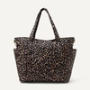 Amazon Essentials Women’s Quilted Cotton Travel Tote Bag, Black, One Size(Abstract Animal Print)