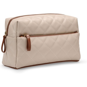 Amazon Essentials Women’s Quilted Travel Makeup Bag with Mesh Compartments, Black Faux Leather, One Size(Ivory Faux Leather)