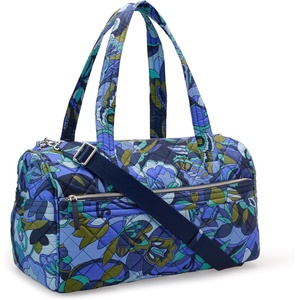 Amazon Essentials Women’s Quilted Weekender Duffel Gym Bag with Trolley Sleeve, Navy Paisley, One Size(Blue Paisley)