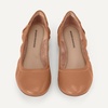 Amazon Essentials Women’s Comfortable Round Toe Ballet Flats, Cushioned Memory Foam(Camel)