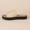Amazon Essentials Women’s Slide Flatform Sandal(Sand)