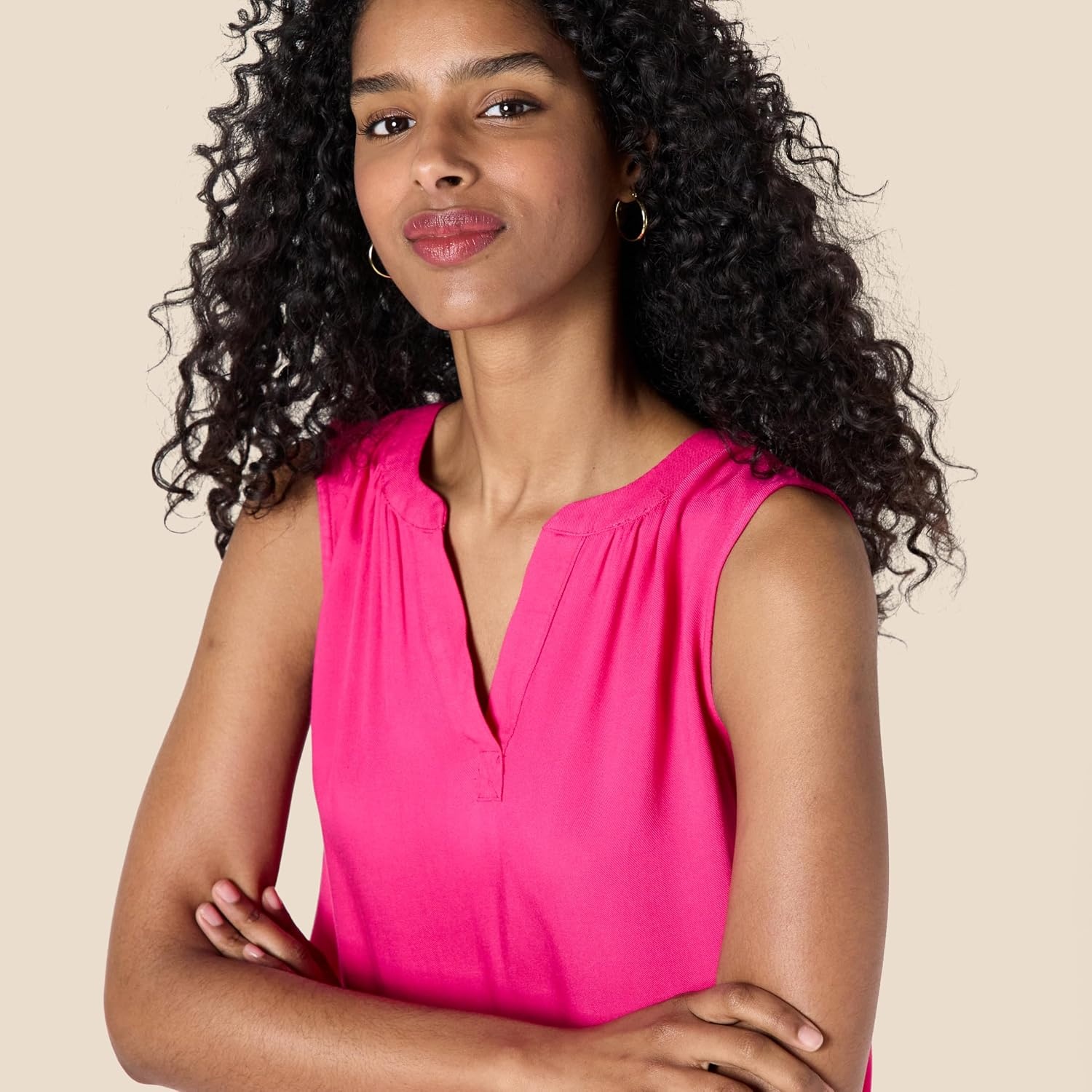 image:imageAmazon Essentials Womens Sleeveless Woven Aline V Neck Shift DressHot Pink