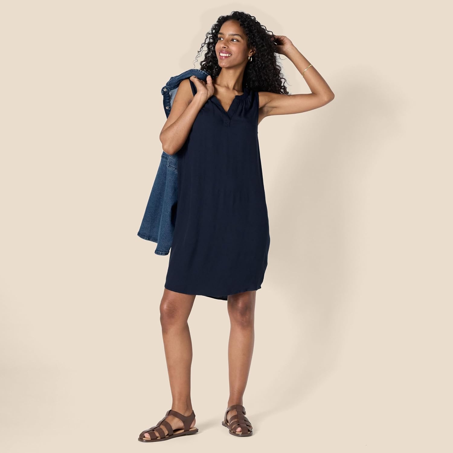 image:imageAmazon Essentials Womens Sleeveless Woven Aline V Neck Shift DressNavy