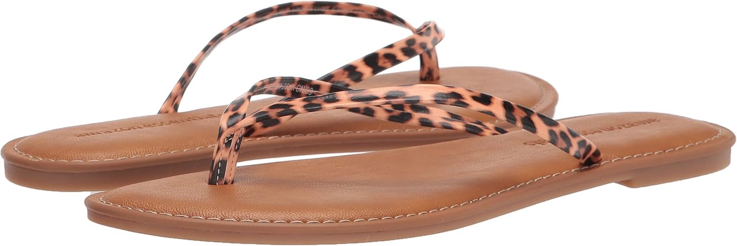 image:imageAmazon Essentials Womens Thong SandalLight Brown Leopard
