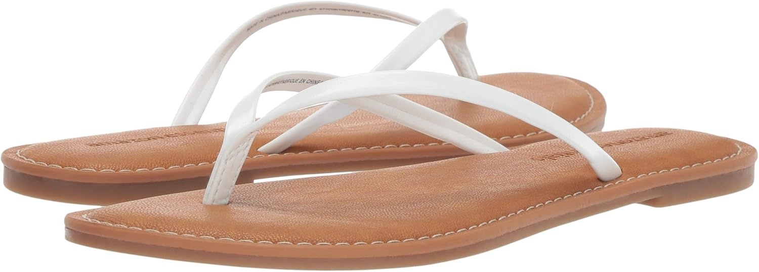 image:imageAmazon Essentials Womens Thong SandalWhite