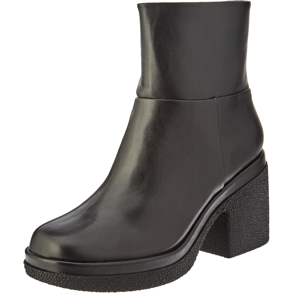 image:imageAmazon Essentials Womens Platform Ankle Boots with Square Toe Faux LeatherBlack