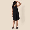 Amazon Essentials Women’s Sleeveless Woven A-line V Neck Shift Dress(Black)