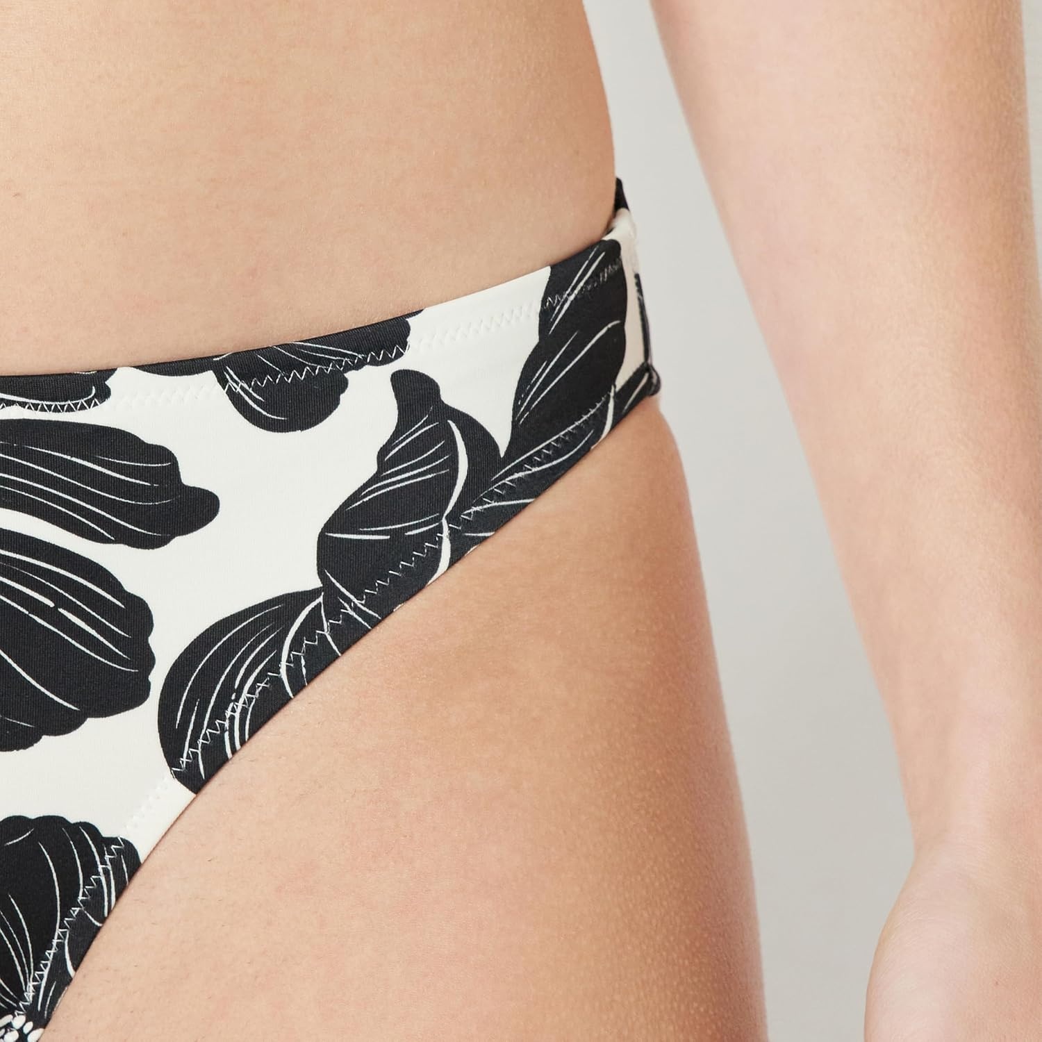 image:imageAmazon Essentials Womens Classic Full Coverage Bikini Swimsuit BottomCream Black Floral