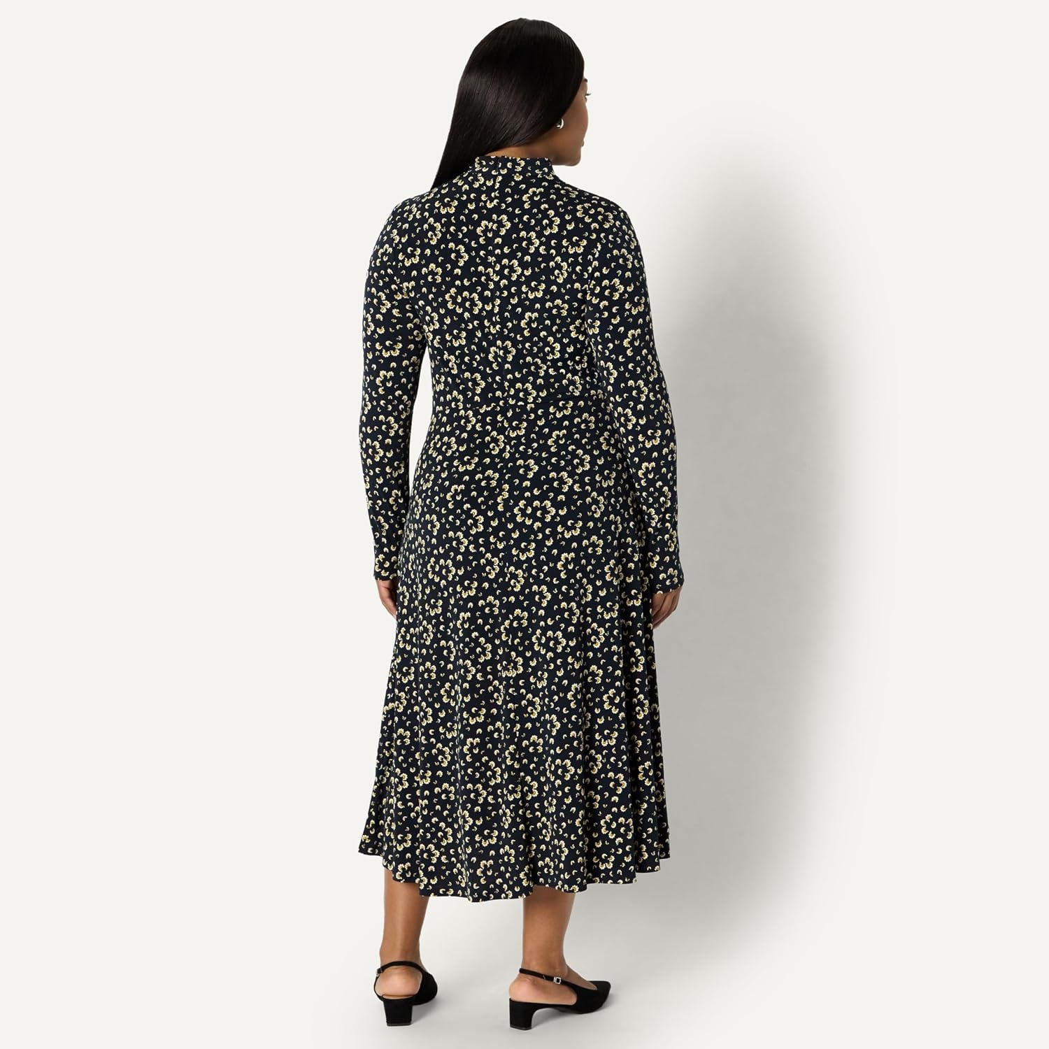 image:imageAmazon Essentials Womens Fit and Flare Jersey LongSleeved Maxi DressNavy Cream Petals