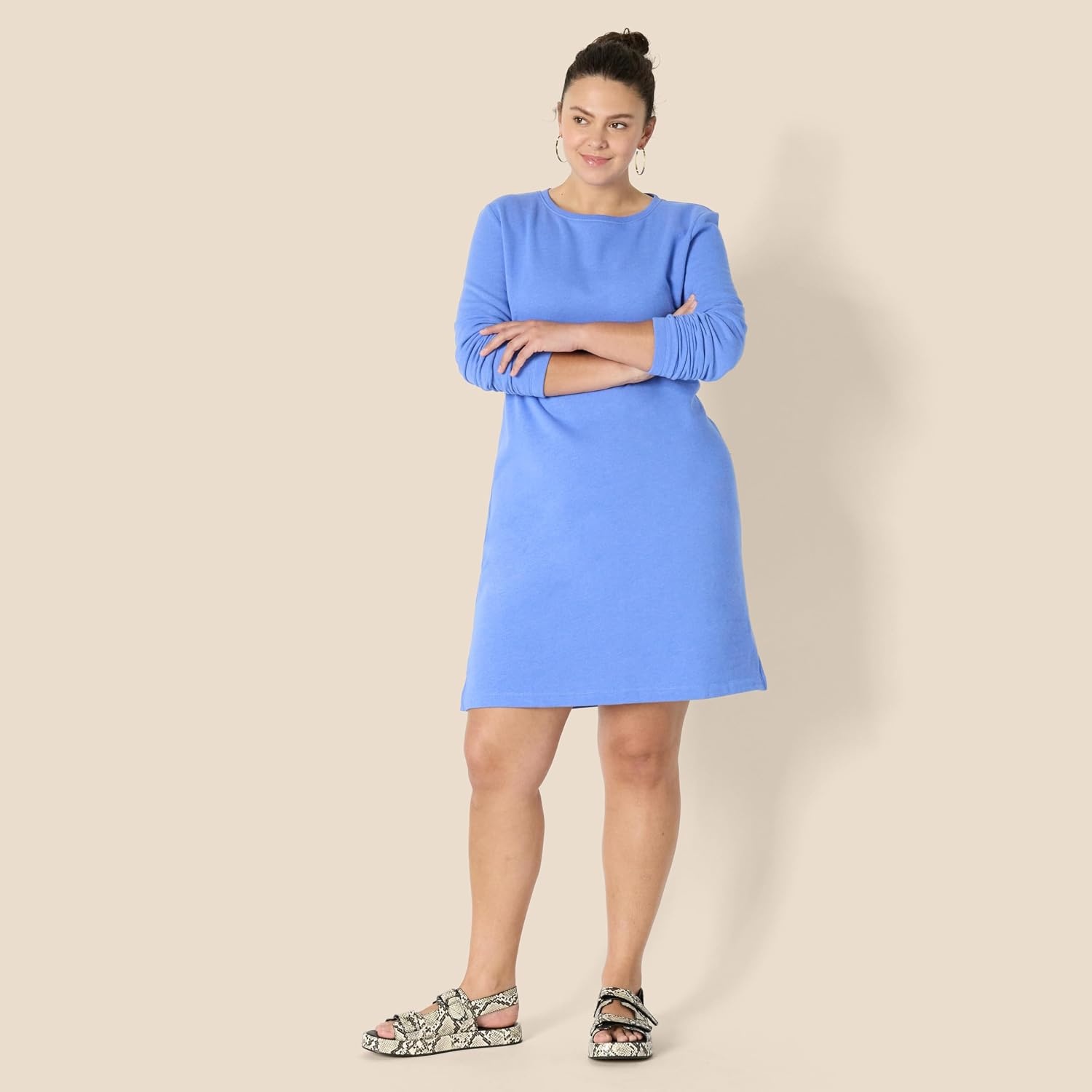 image:imageAmazon Essentials Womens Long Sleeve Crewneck Fleece AboveTheKnee Dress with Ribbed DetailBlue Heather