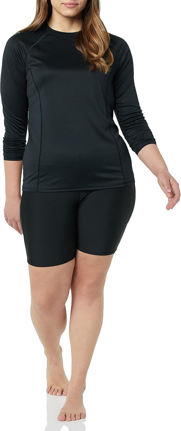 image:imageAmazon Essentials Womens Long Sleeve Rash GuardWashed Black