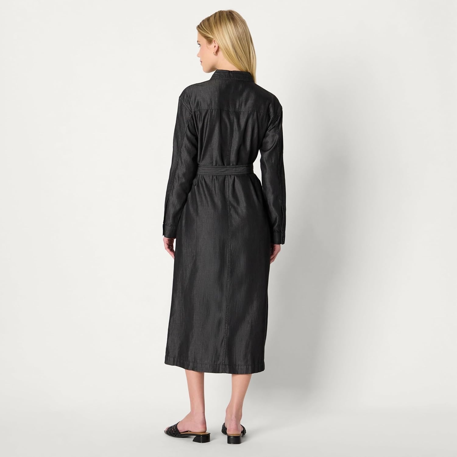image:imageAmazon Essentials Womens RegularFit Denim Chambray LongSleeve DressBlack Wash