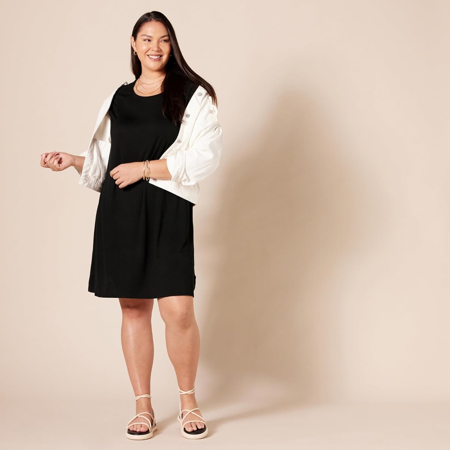 image:imageAmazon Essentials Womens ShortSleeve Scoopneck Swing DressBlack