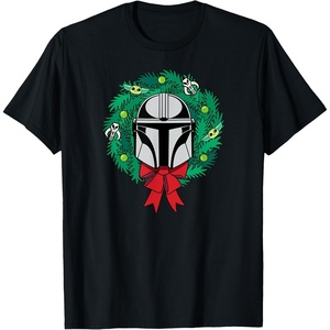 Amazon Essentials The Mandalorian Helmet Holiday Christmas Wreath T-Shirt(Black)