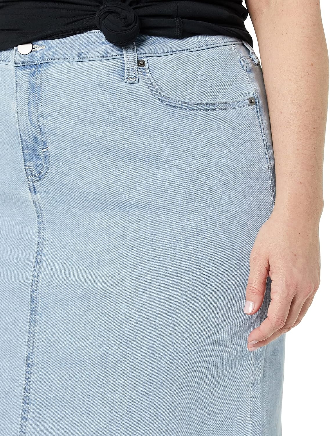 image:imageAmazon Essentials Womens Classic 5Pocket Denim SkirtLight Wash