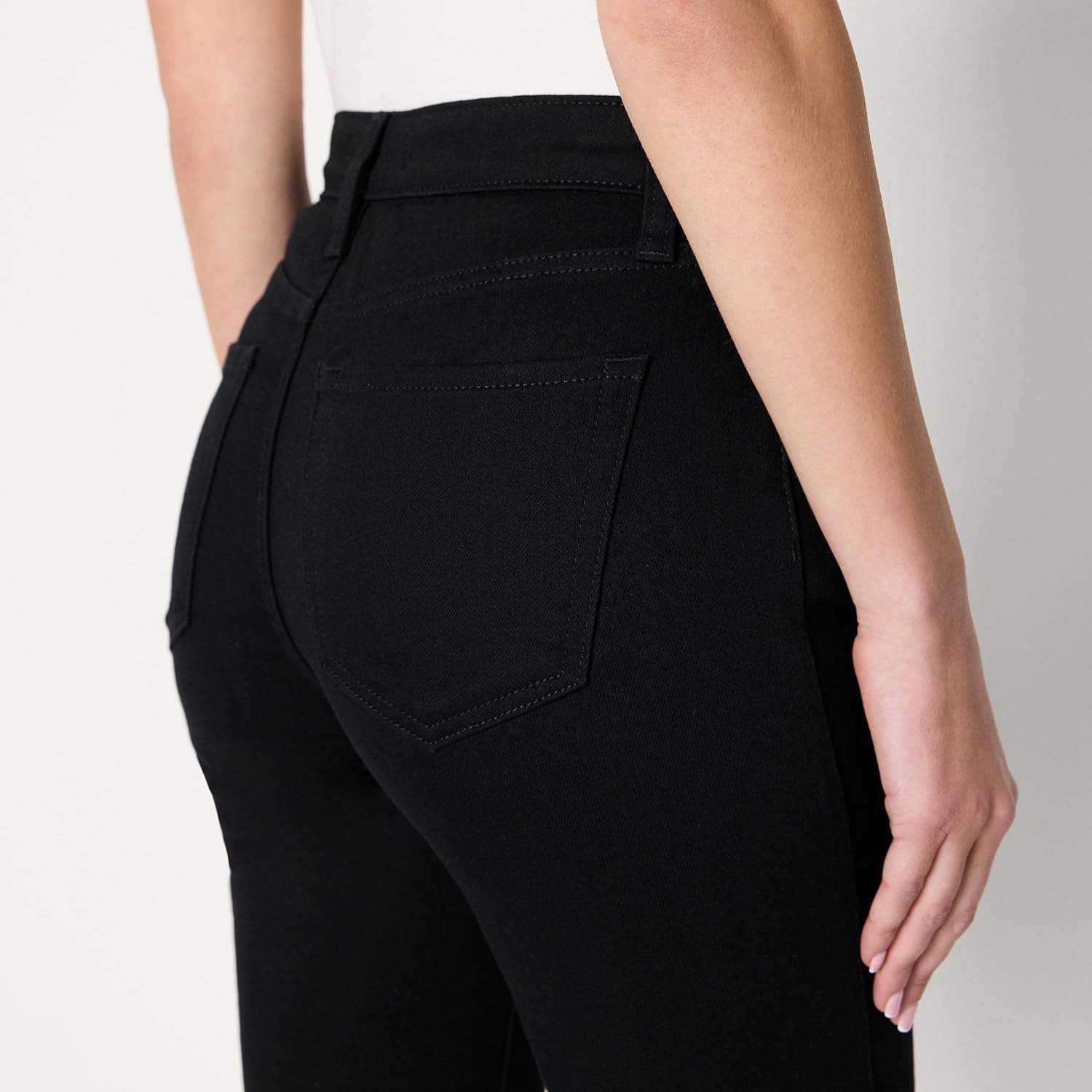image:imageAmazon Essentials Womens Curvy SlimFit MidRise Bootcut JeansBlack