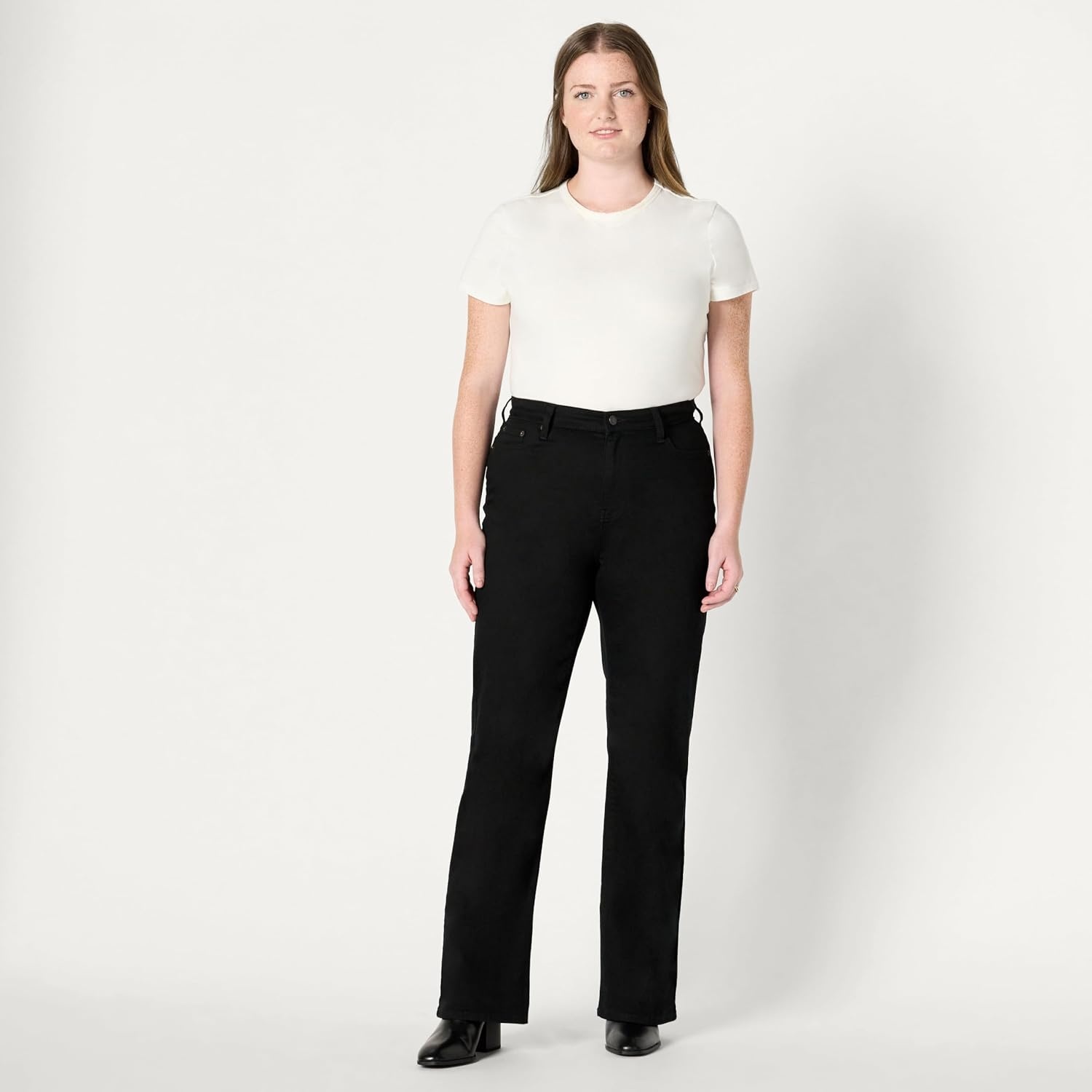 image:imageAmazon Essentials Womens Curvy SlimFit MidRise Bootcut JeansBlack