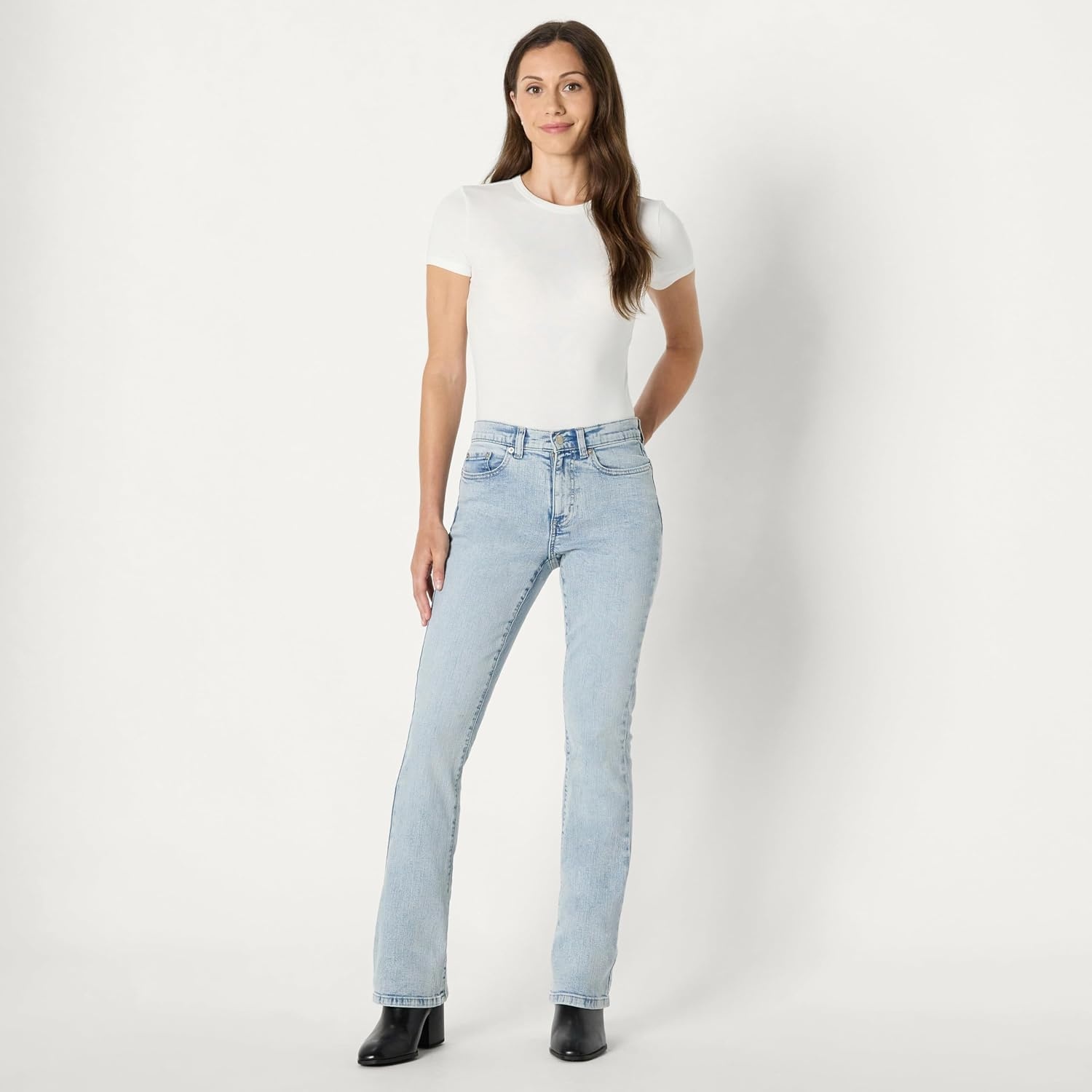 image:imageAmazon Essentials Womens Curvy SlimFit MidRise Bootcut JeansTinted Ice Light Wash