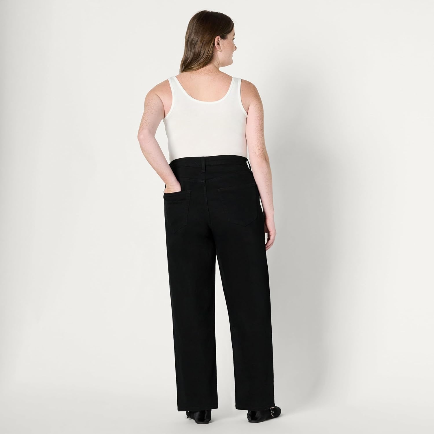 image:imageAmazon Essentials Womens HighRise Barrel Leg JeansBlack