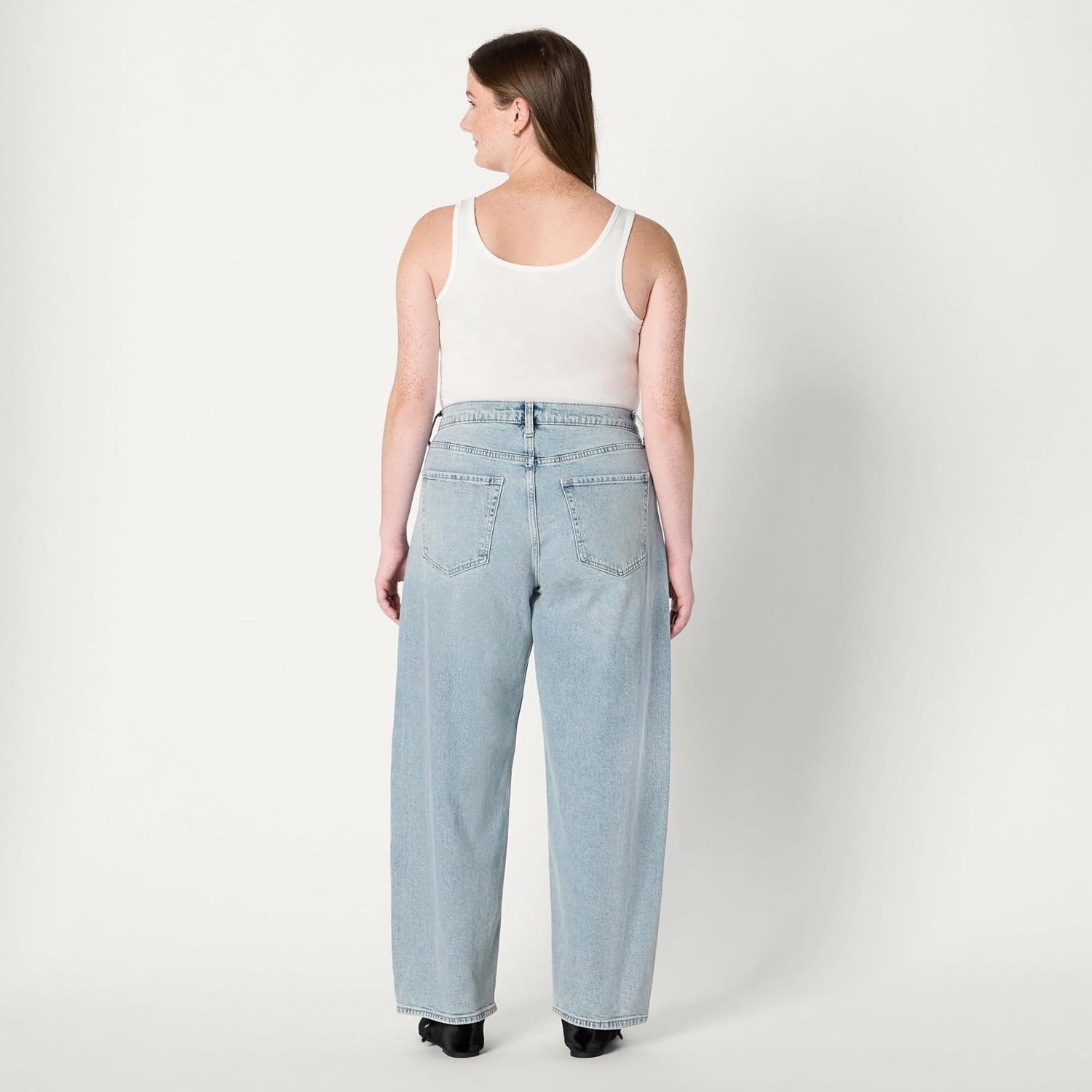 image:imageAmazon Essentials Womens HighRise Barrel Leg JeansIced Light Wash