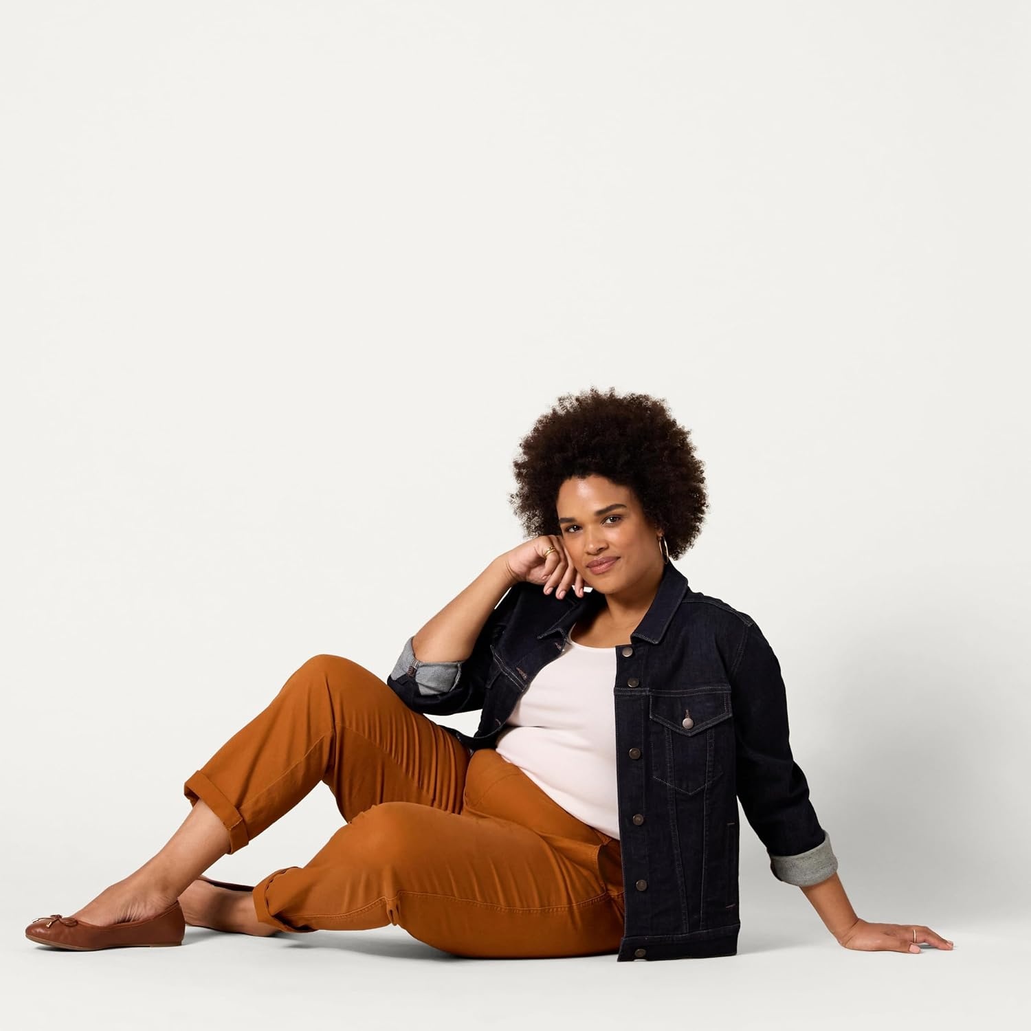 image:imageAmazon Essentials Womens HighRise RegularFit AnkleLength TaperedLeg Khaki PantCaramel