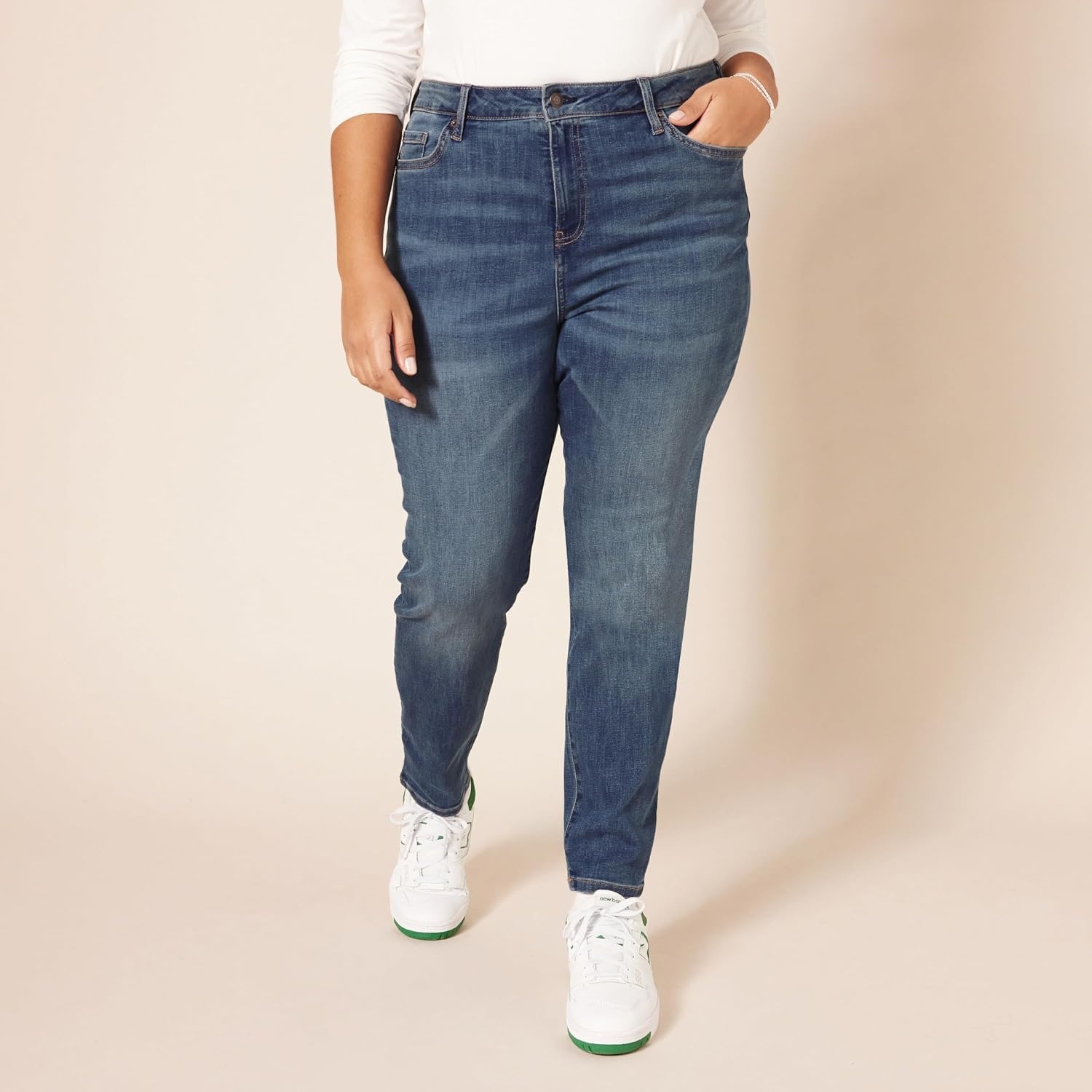 image:imageAmazon Essentials Womens HighRise Skinny Jeans with Stretch 5Pocket Styling 3 Inseam Lengths Discontinued ColorsMedium Wash