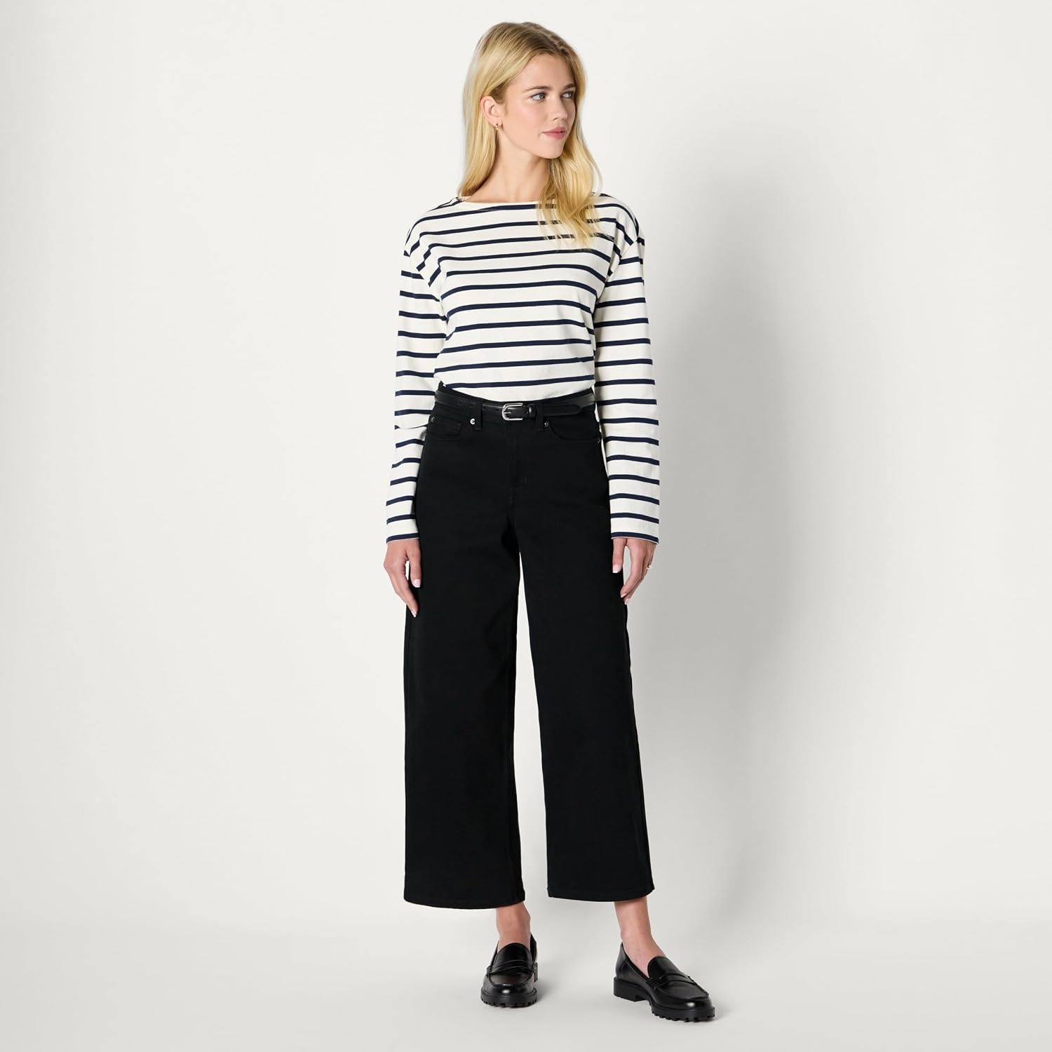 image:imageAmazon Essentials Womens HighRise Wide Leg Crop JeansBlack