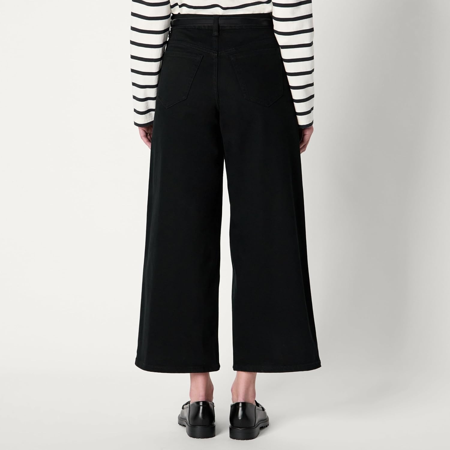 image:imageAmazon Essentials Womens HighRise Wide Leg Crop JeansBlack