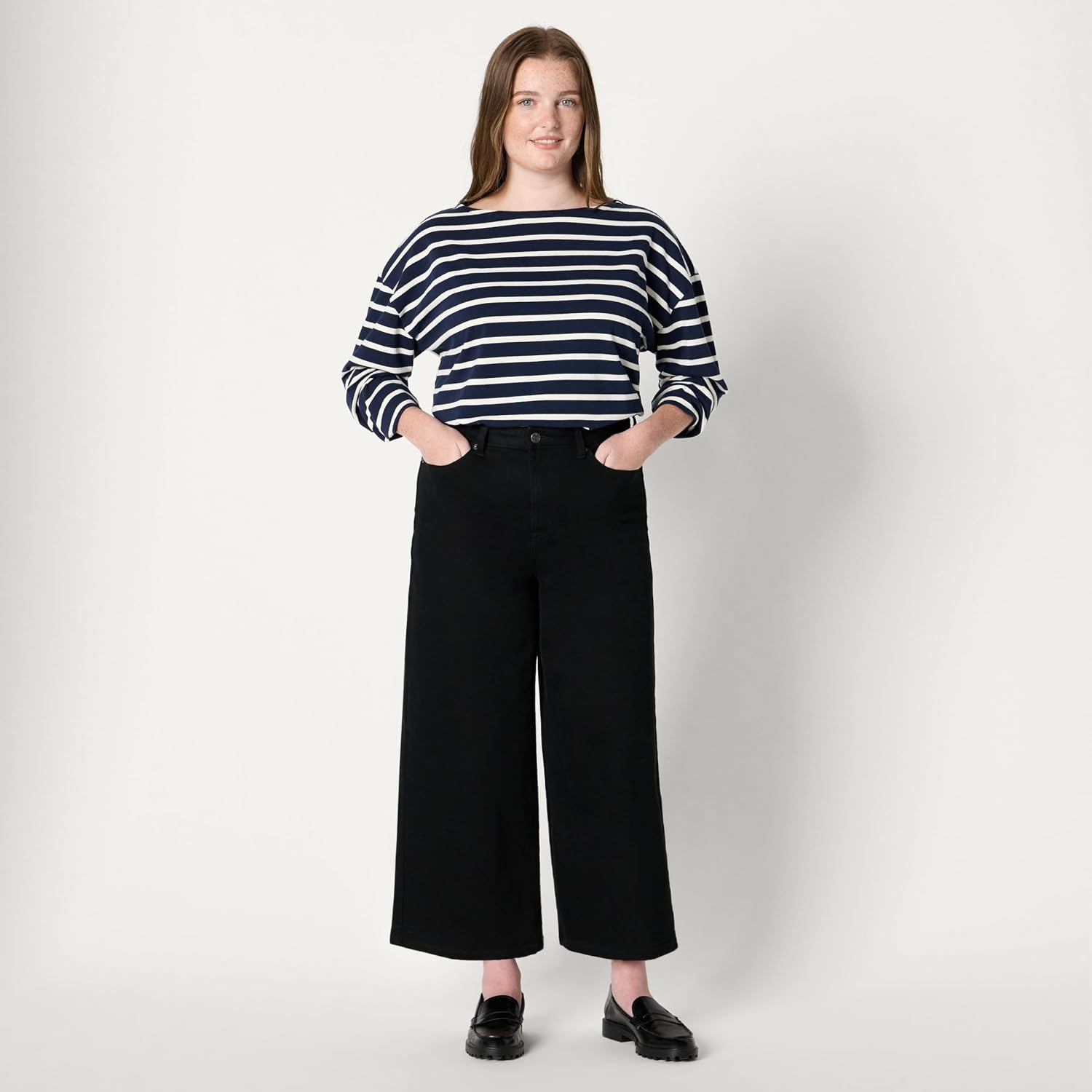 image:imageAmazon Essentials Womens HighRise Wide Leg Crop JeansBlack