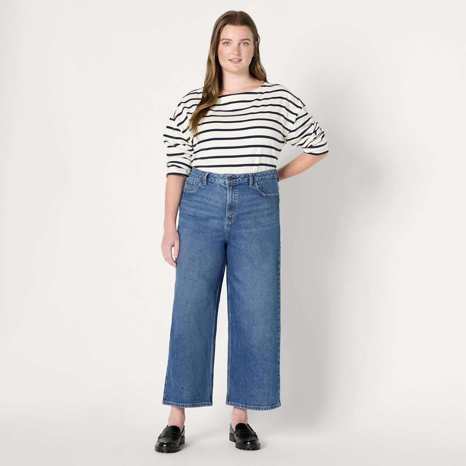 image:imageAmazon Essentials Womens HighRise Wide Leg Crop JeansMedium Blue Vintage