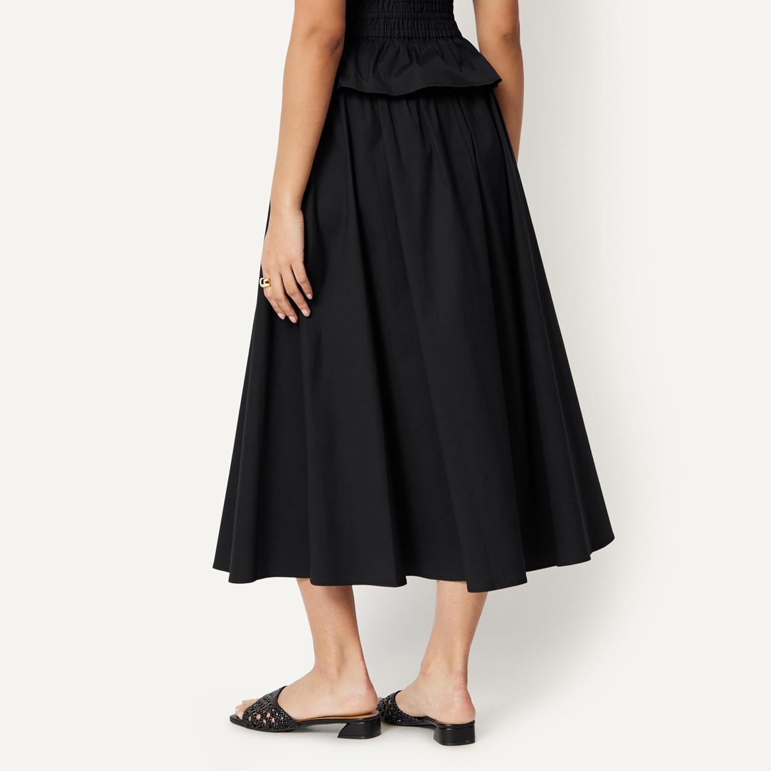 image:imageAmazon Essentials Womens MidRise ALine Cotton Stretch Poplin Midi Skirt with Elastic WaistBlack