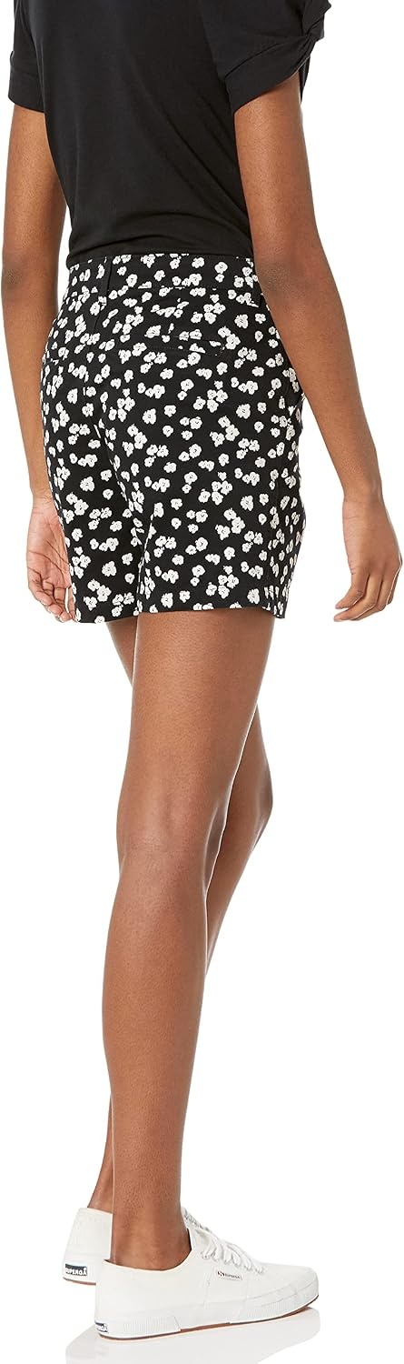 image:imageAmazon Essentials Womens MidRise SlimFit 5 Inch Inseam Khaki Shorts Available in Straight and Curvy FitsBlack White Floral