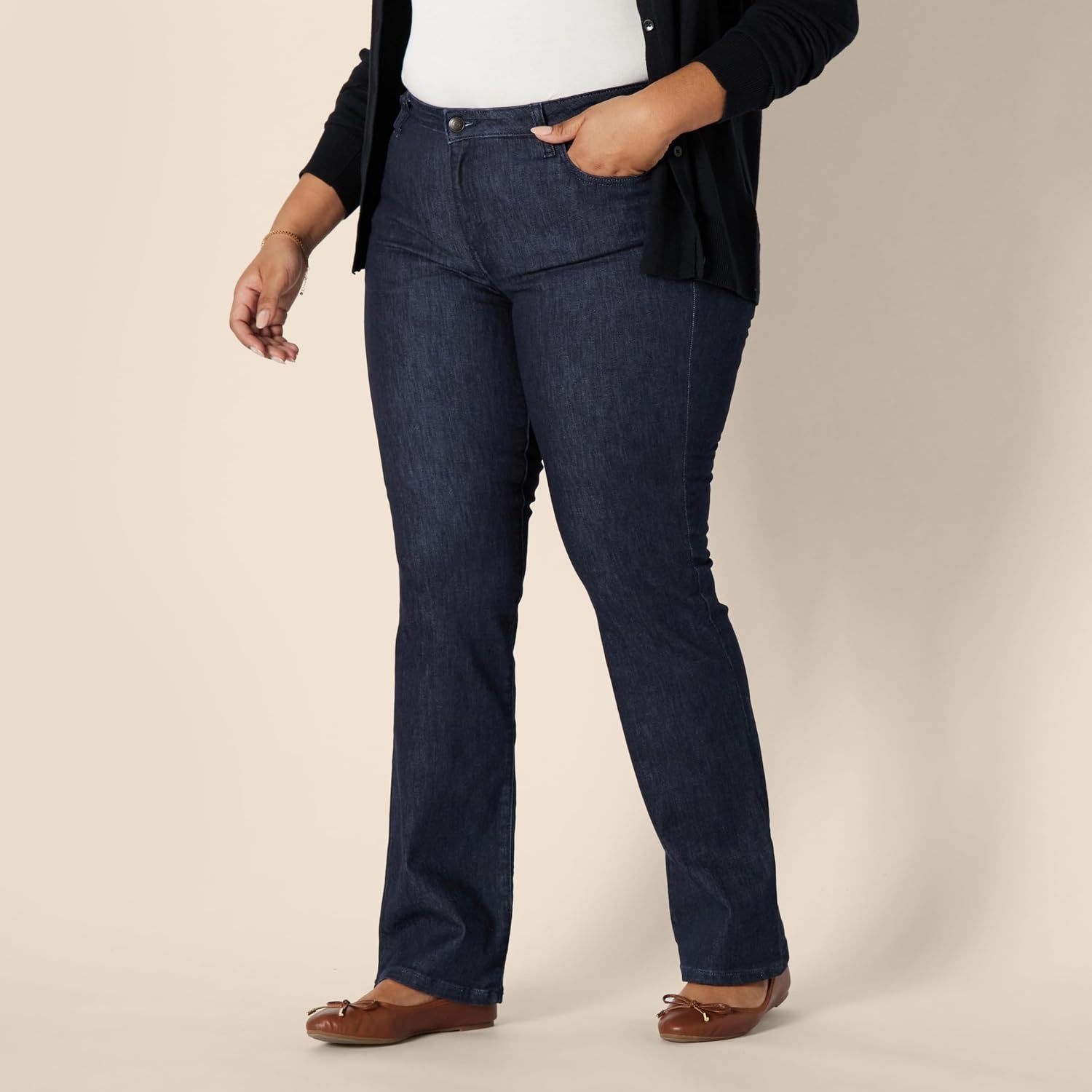 image:imageAmazon Essentials Womens MidRise Stretchy Slim Bootcut Jeans for Ladies Flared Leg Pants Discontinued ColorsNew Rinse