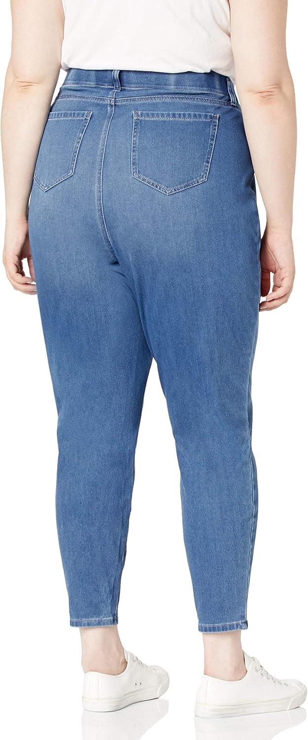 image:imageAmazon Essentials Womens PullOn Mid Rise Stretchy Knit Jegging Available in Plus SizeLight Wash