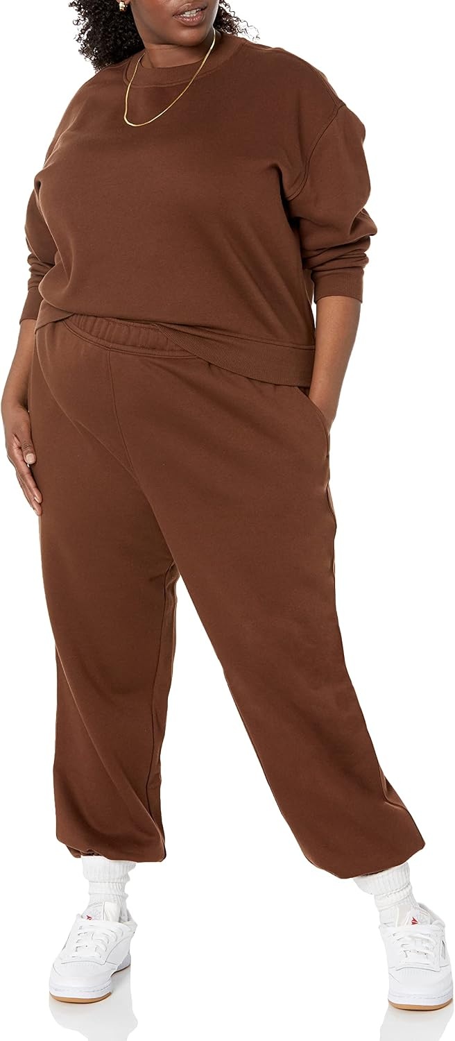 image:imageAmazon Essentials Womens Relaxed Fit Sweatpants Joggers with Elastic Waist Mid Rise Available in Plus SizeDeep Brown