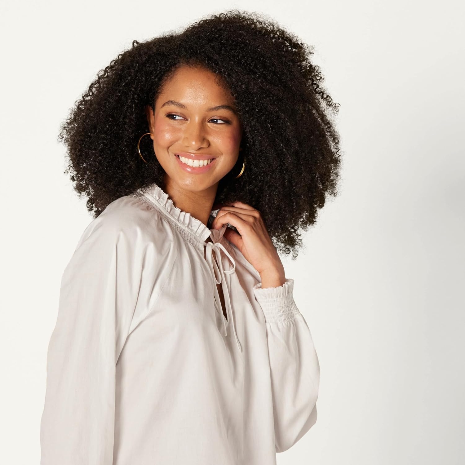 image:imageAmazon Essentials Womens RelaxedFit RuffleNeck Cotton Sateen BlouseWhite