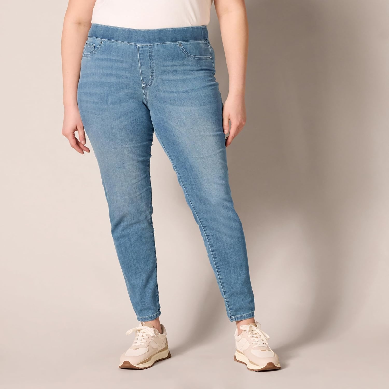 image:imageAmazon Essentials Womens Skinny Fit MidRise Stretch PullOn Jegging with Pockets Discontinued ColorsLight Wash
