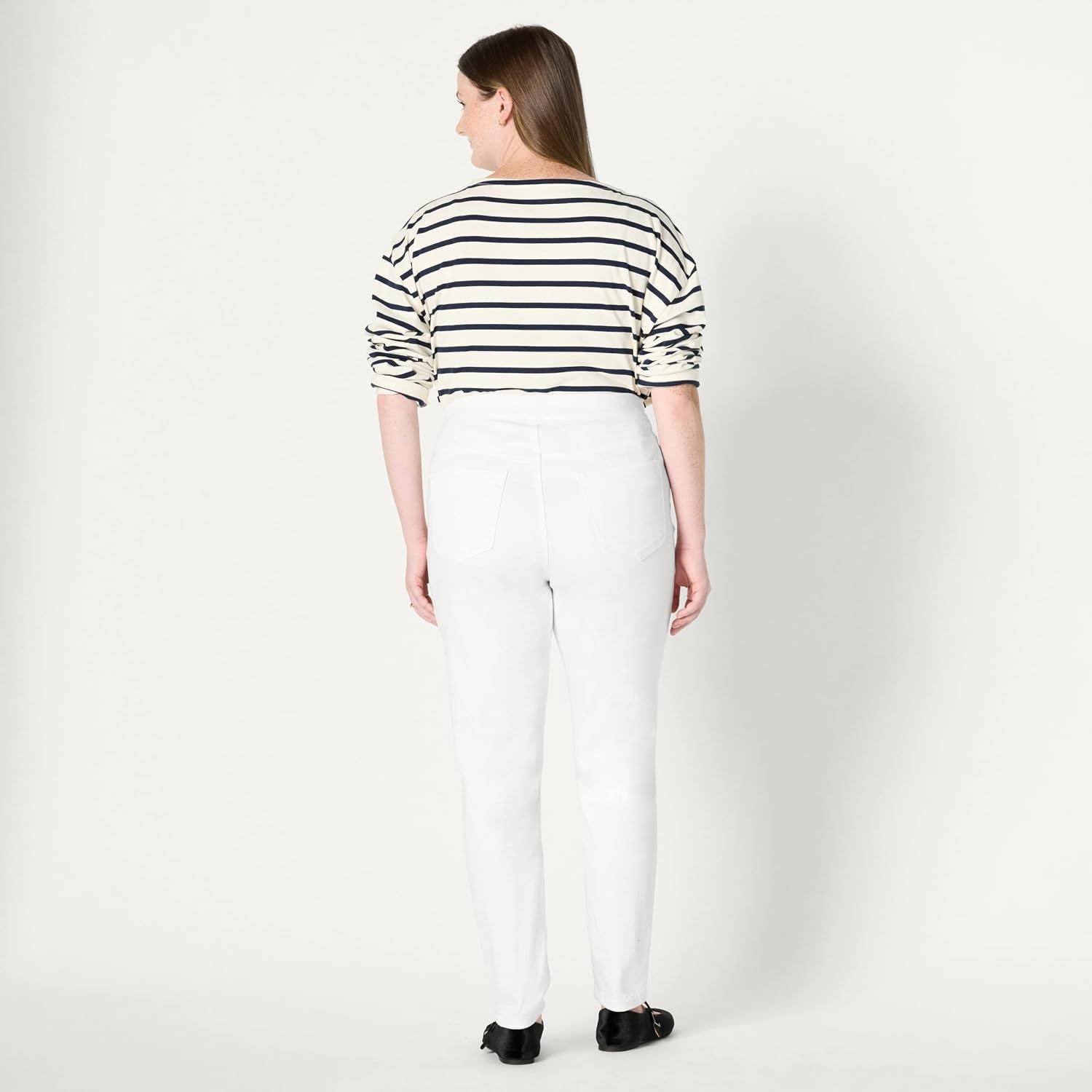 image:imageAmazon Essentials Womens Stretch Denim MidRise PullOn Skinny JeggingWhite