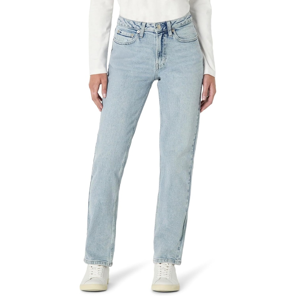 image:imageAmazon Essentials Womens HighRise Straight Leg JeanIced Light Wash