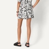 Amazon Essentials Women’s High-Rise Relaxed-Fit Fluid Twill Pull-On Shorts(Black Ivory Folk Floral)