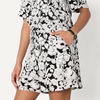 Amazon Essentials Women’s High-Rise Relaxed-Fit Fluid Twill Pull-On Shorts(Black Ivory Folk Floral)