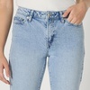 Amazon Essentials Women’s Medium Stretch Mid-Rise Fashion-Forward Kick Crop Jeans(Iced Blue Light Wash)