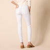 Amazon Essentials Women’s Mid-Rise Stretchy Skinny Denim Jeans, 5-Pocket(White)